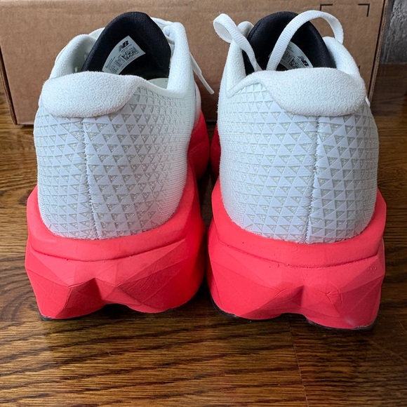 New Balance FuelCell SuperComp Trainer v3 Running Mens 11.5 White Red MRCXY4 - Picture 4 of 6